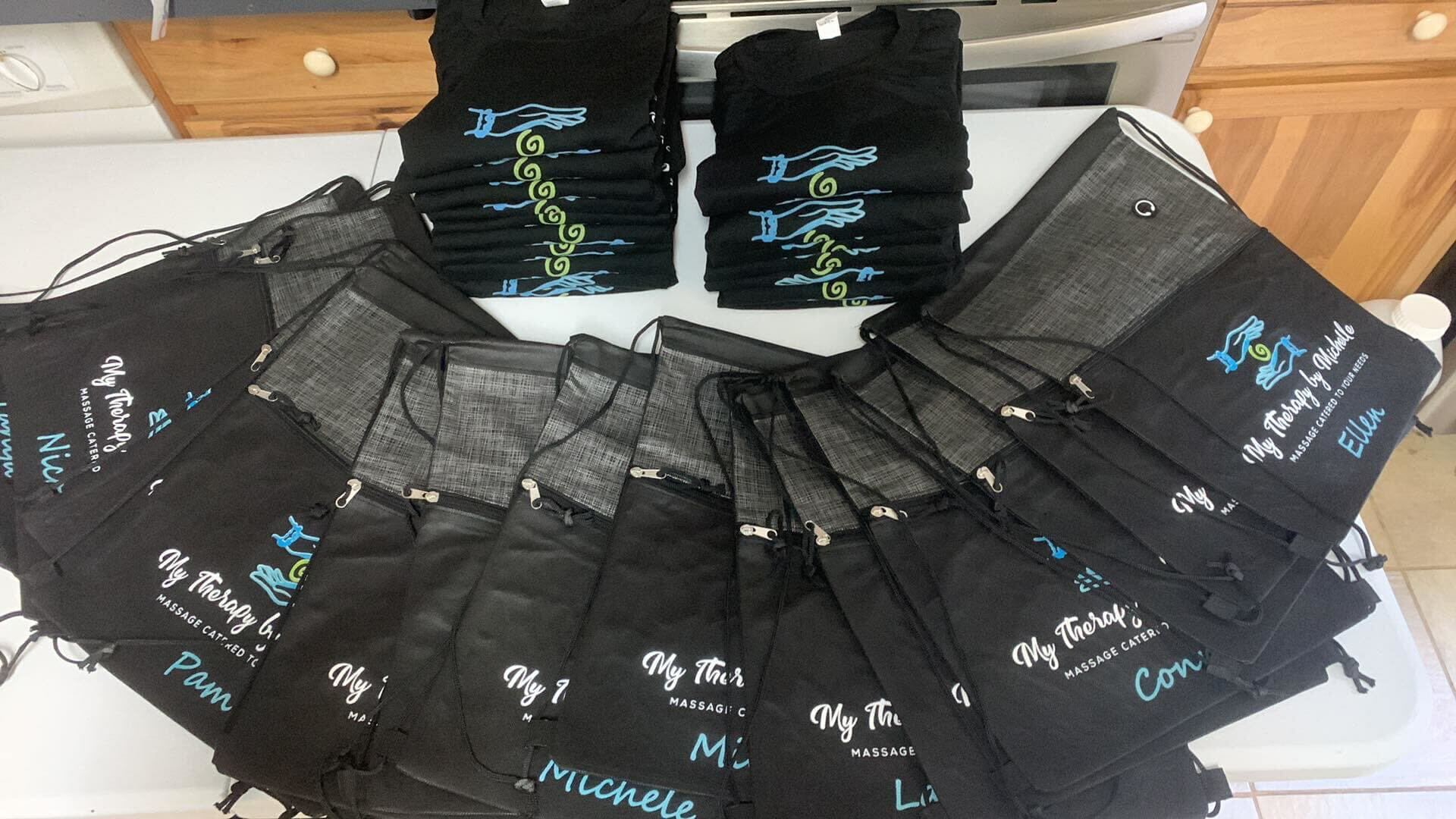 Why Custom Drawstring Backpacks Are the Ideal Promotional Gift
